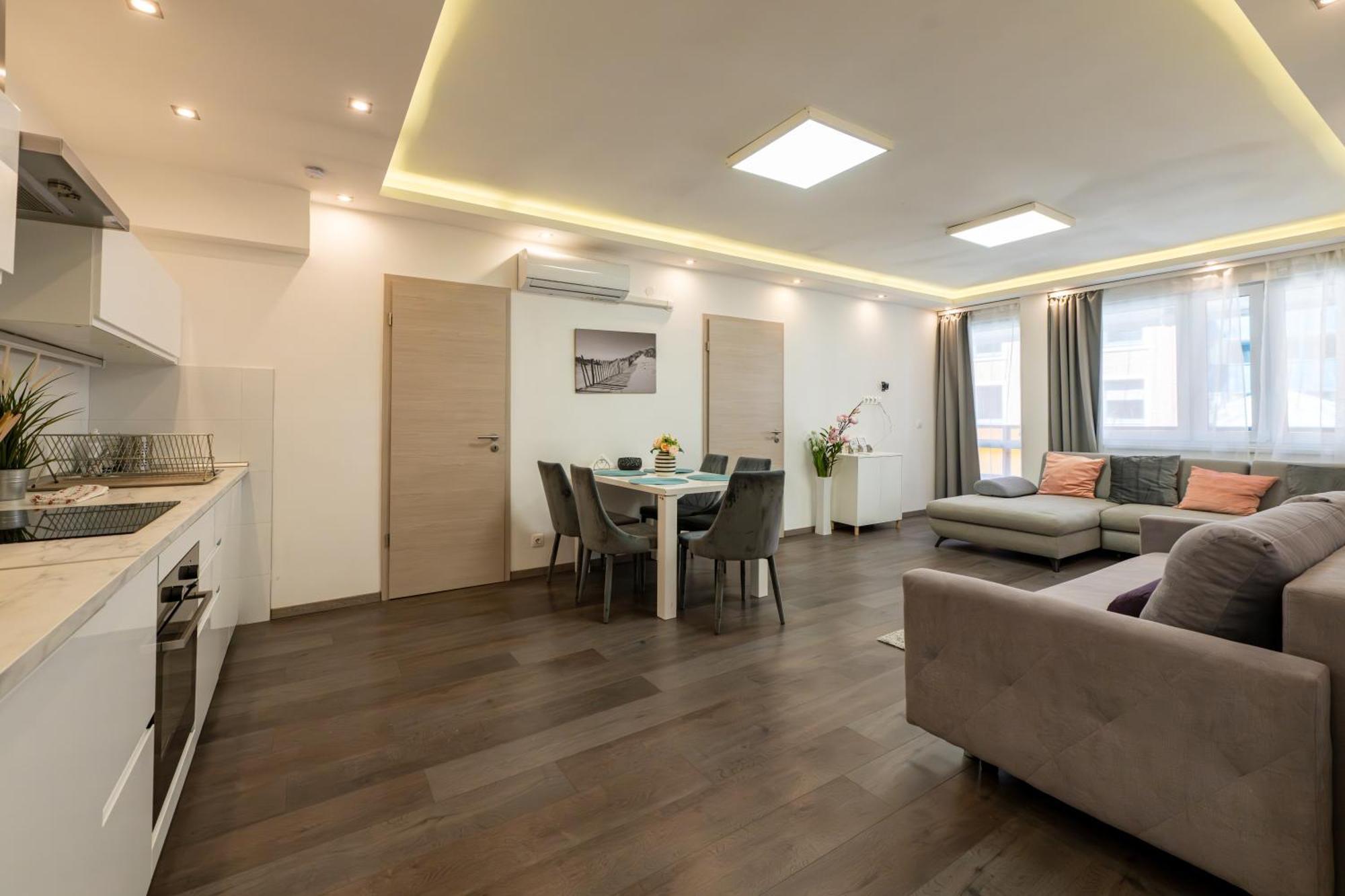 Rumbach 2022 Modern Apartment Budapest Exterior photo